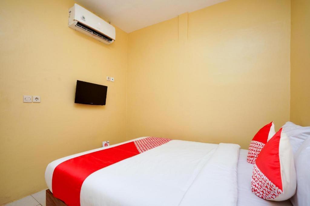 Oyo 2656 Az Zahra Residence Syariah Сурабая Екстериор снимка