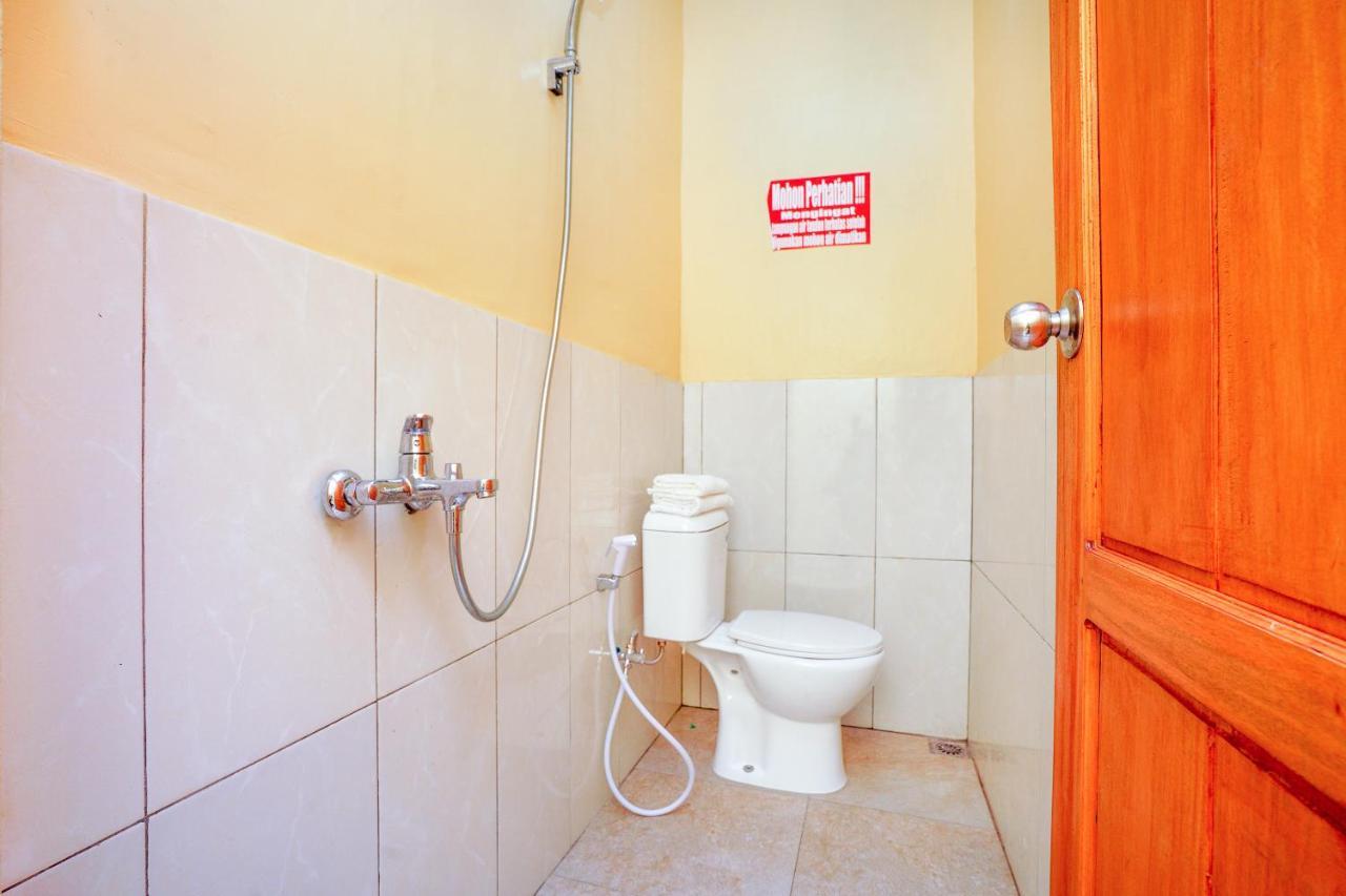 Oyo 2656 Az Zahra Residence Syariah Сурабая Екстериор снимка