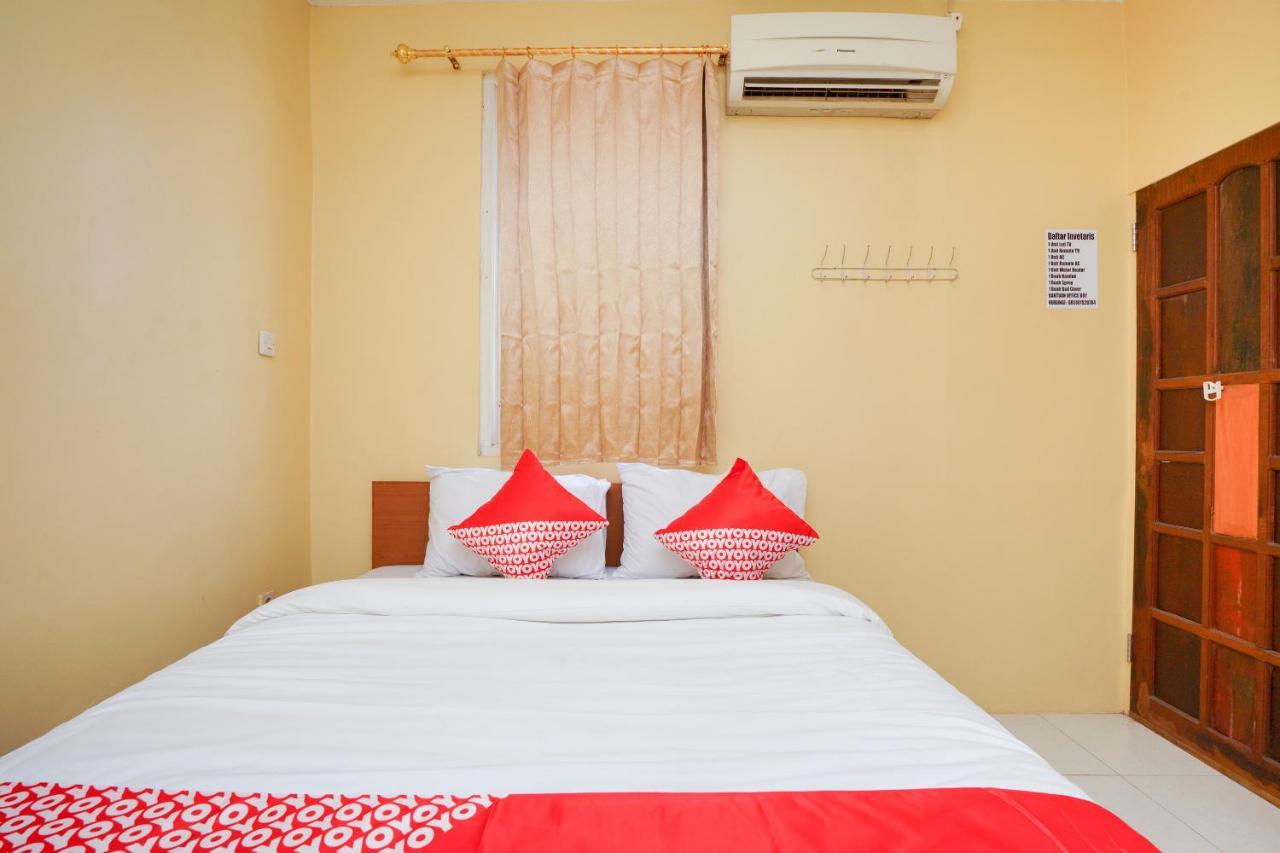 Oyo 2656 Az Zahra Residence Syariah Сурабая Екстериор снимка