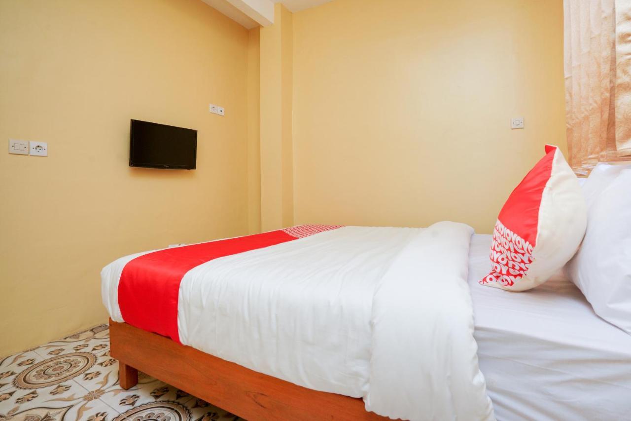 Oyo 2656 Az Zahra Residence Syariah Сурабая Екстериор снимка